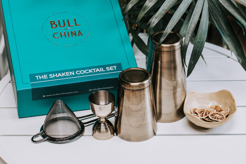 Shaken Cocktail Bar Set Kit - Bull In China